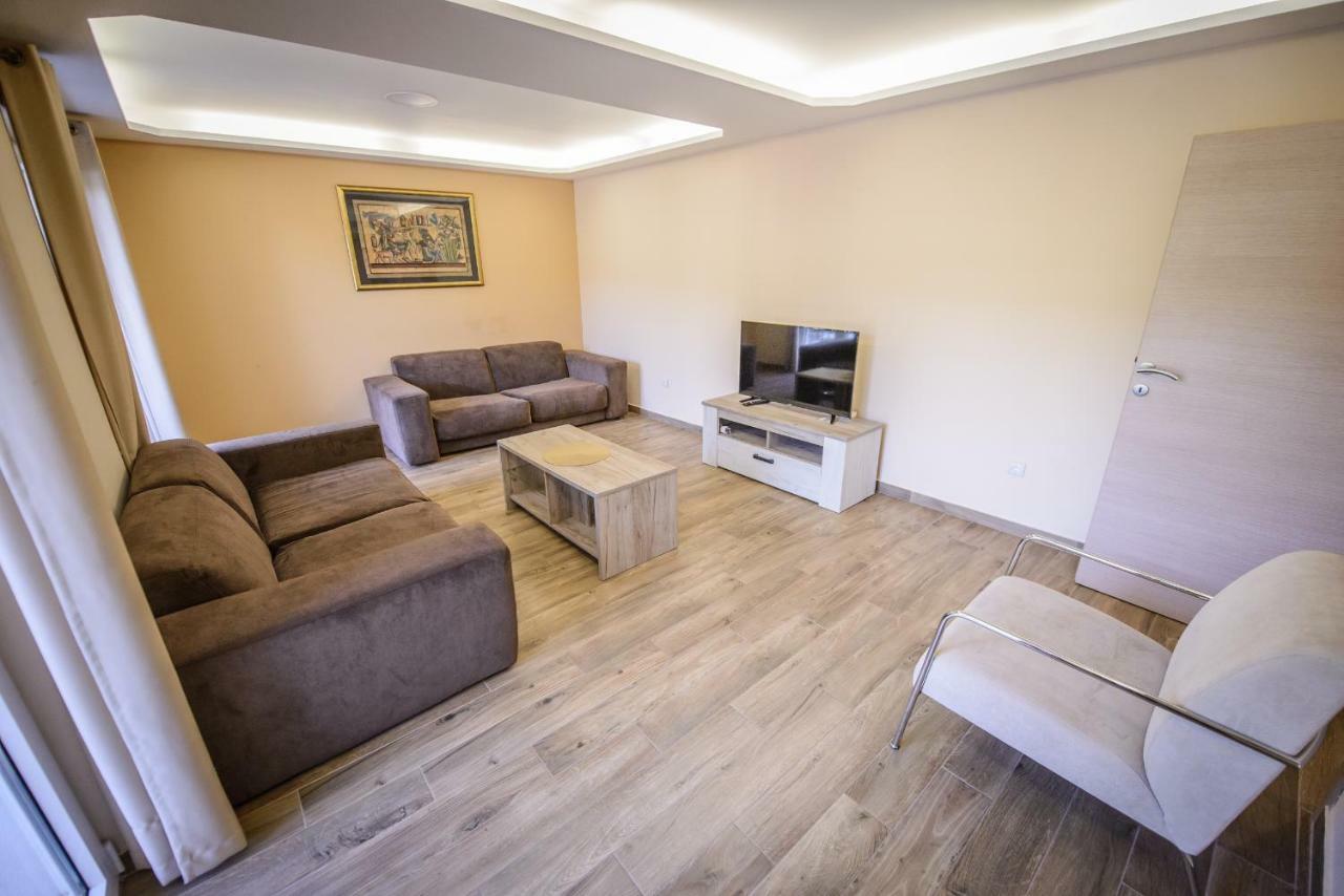 Apartment Vrutak Kotor Exteriér fotografie