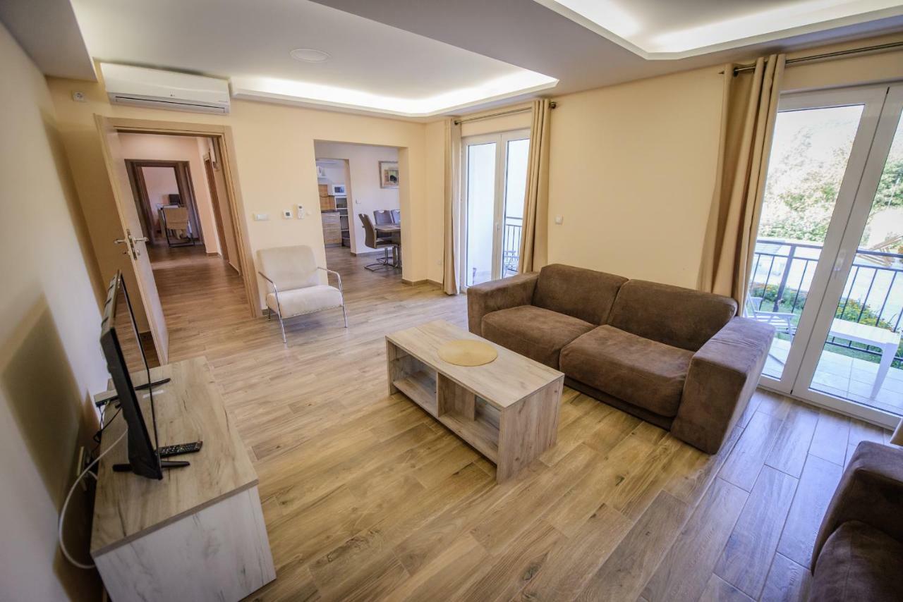 Apartment Vrutak Kotor Exteriér fotografie