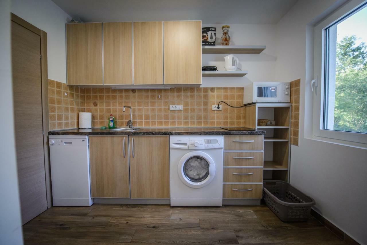 Apartment Vrutak Kotor Exteriér fotografie